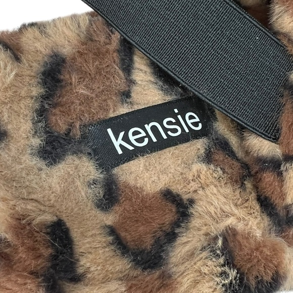Kensie Leopard Print Fuzzy‎ Slippers - Picture 6 of 6